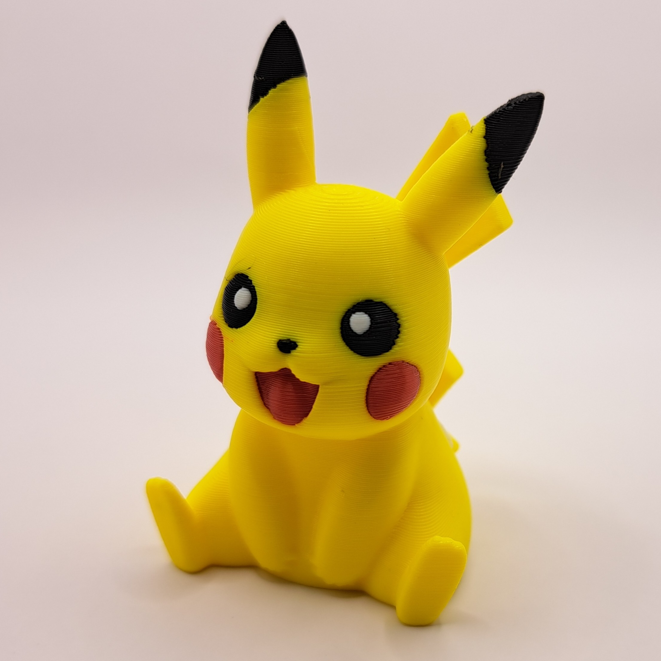 figurine Pikachu imprimée en plusieurs couleurs en 3D